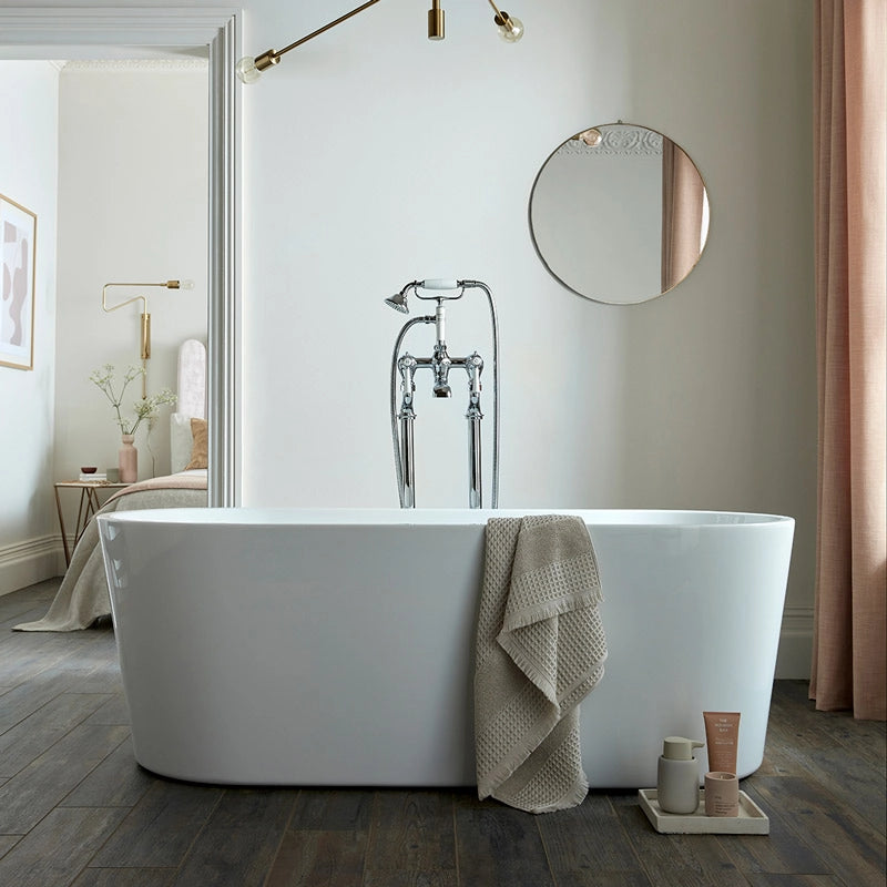 BC Designs Viado Acrylic Freestanding Bath, Double Ended Bath, Polished White, 1680x740mm bathroom image