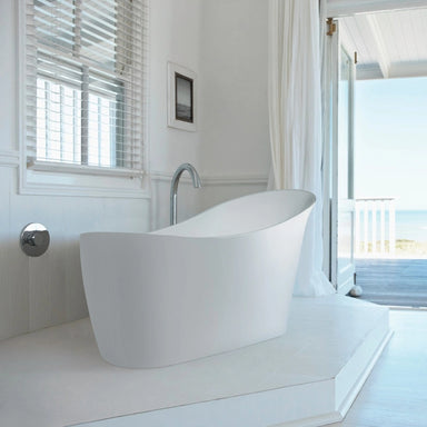 BC Designs Slipp Acrylic Freestanding Slipper Bath, Polished White, 1590x675mm bathroom image
