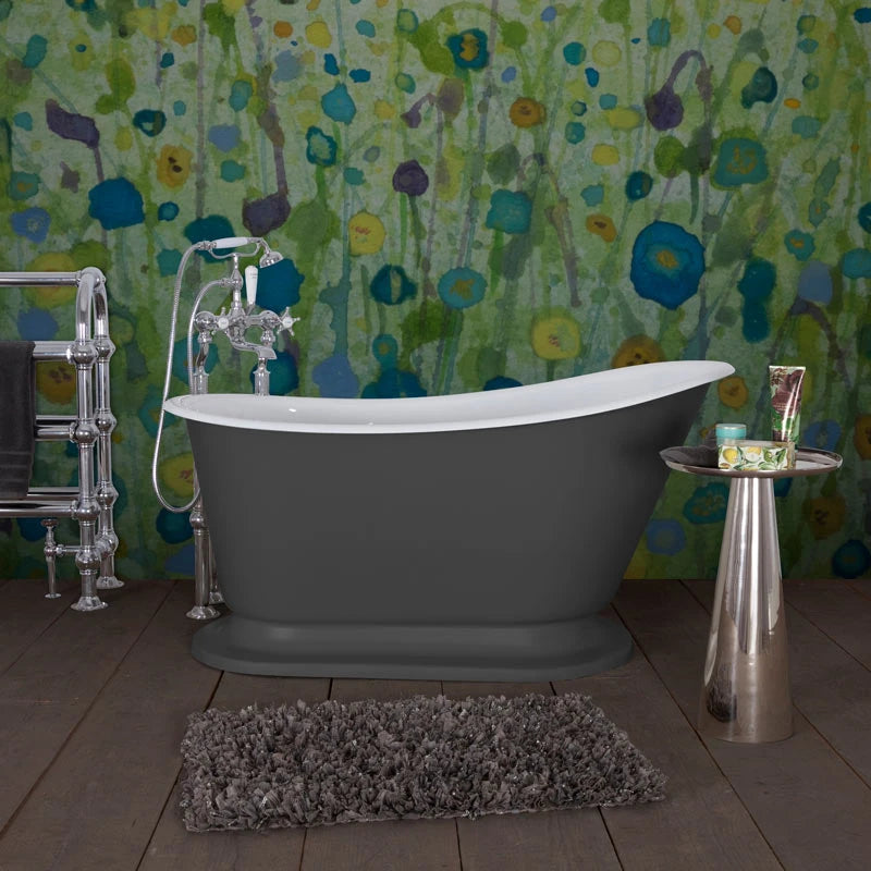 Hurlingham Cameo Freestanding Small Cast Iron Bath, Painted Roll Top Small Slipper Bathtub, 1400x740mm in a bathroom space